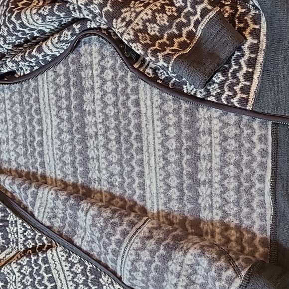 Natural Reflections Jacket - Picture 14 of 14